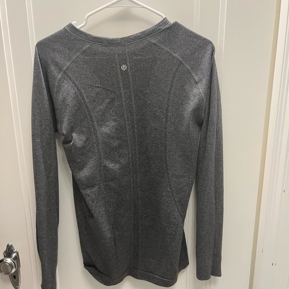 Lululemon athletica run swiftly long-sleeve. - Picture 1 of 3